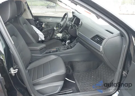 2023 Volkswagen Jetta 1.5T Se из США, поврежденный, VIN 3VW7M7BU0PM042961